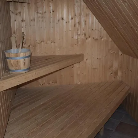 Gulstavgard Gulstavvej
